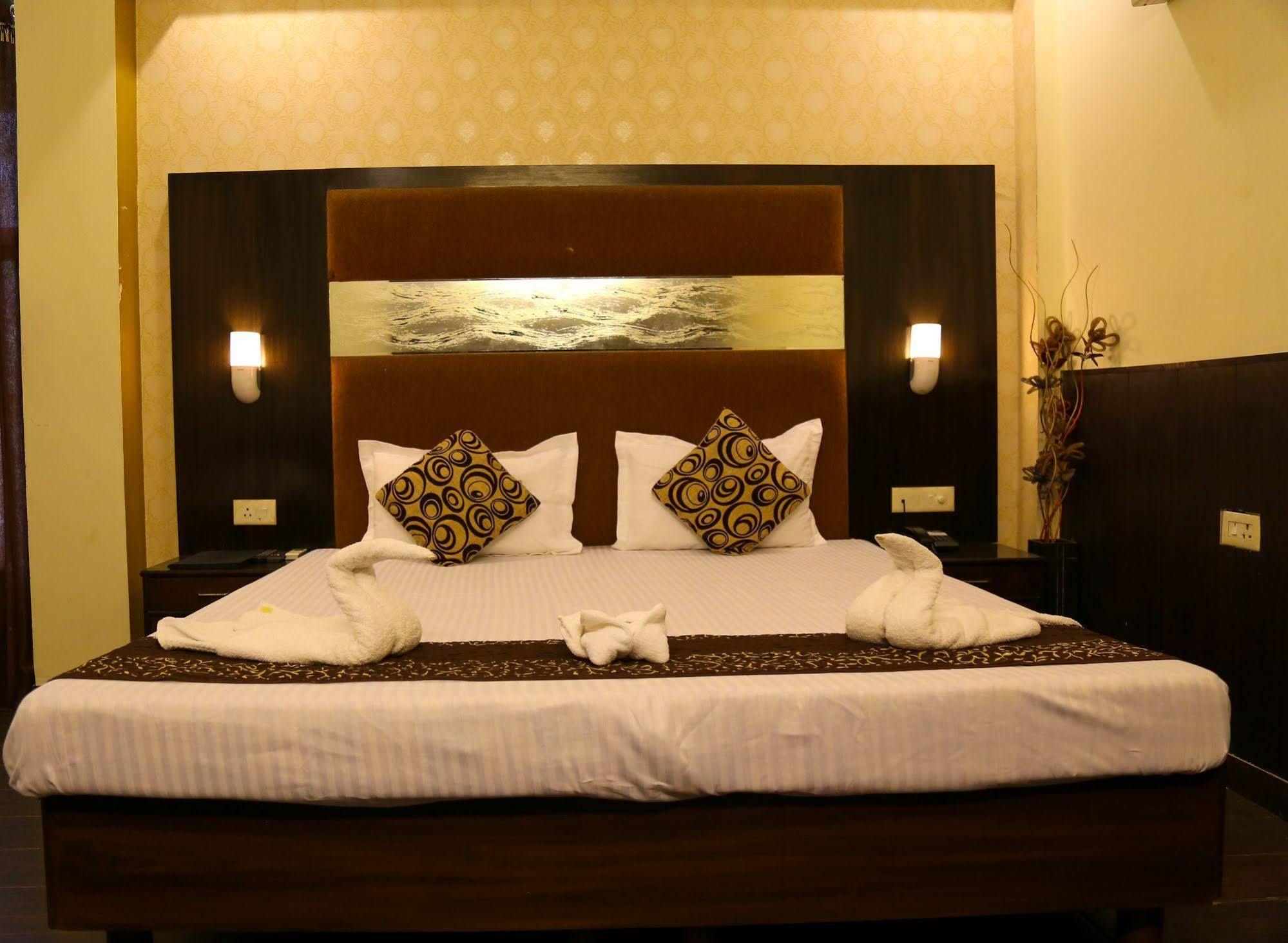 Hotel Grand Legacy Beacon, Dehradun Exterior foto