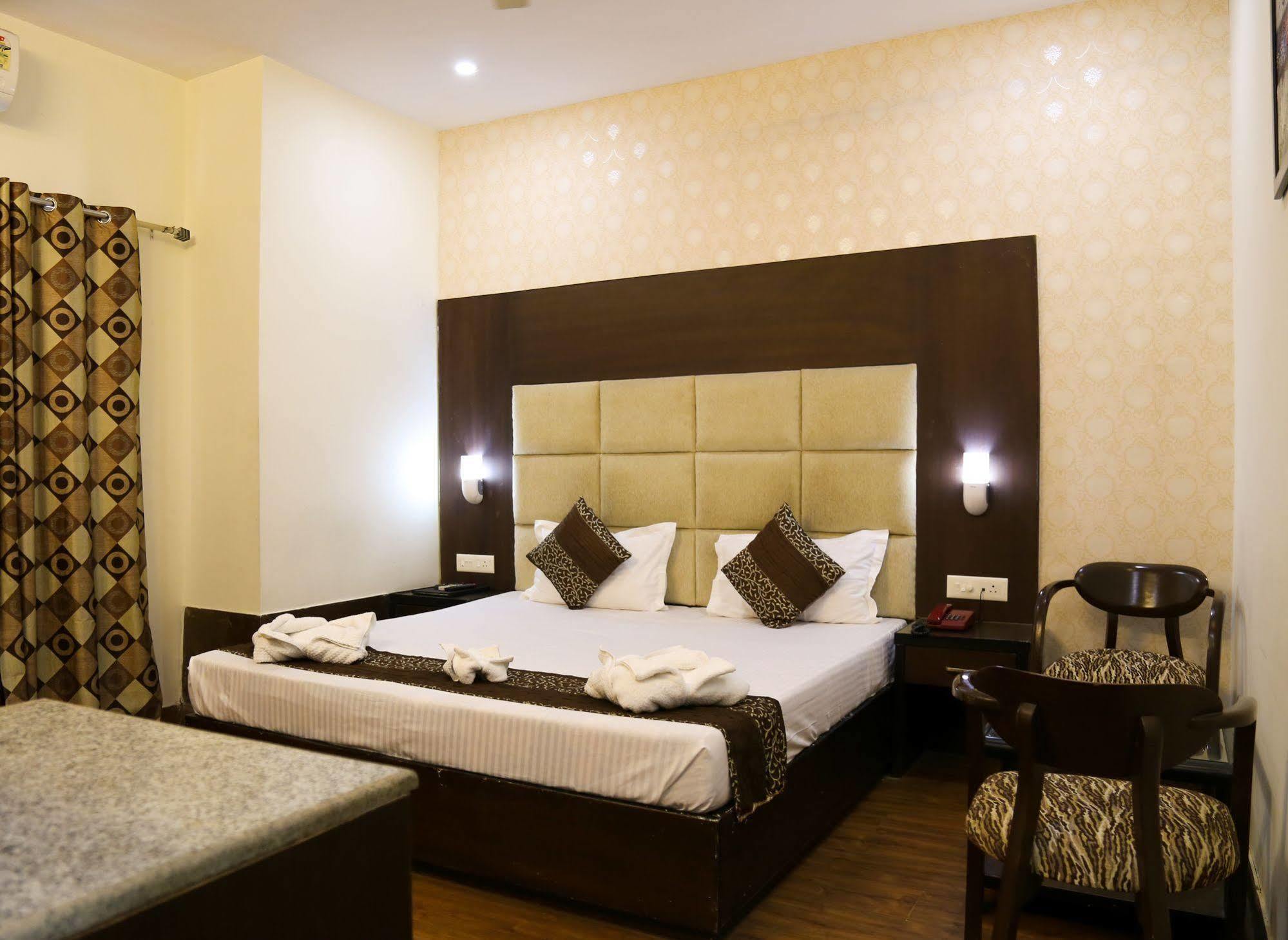 Hotel Grand Legacy Beacon, Dehradun Exterior foto