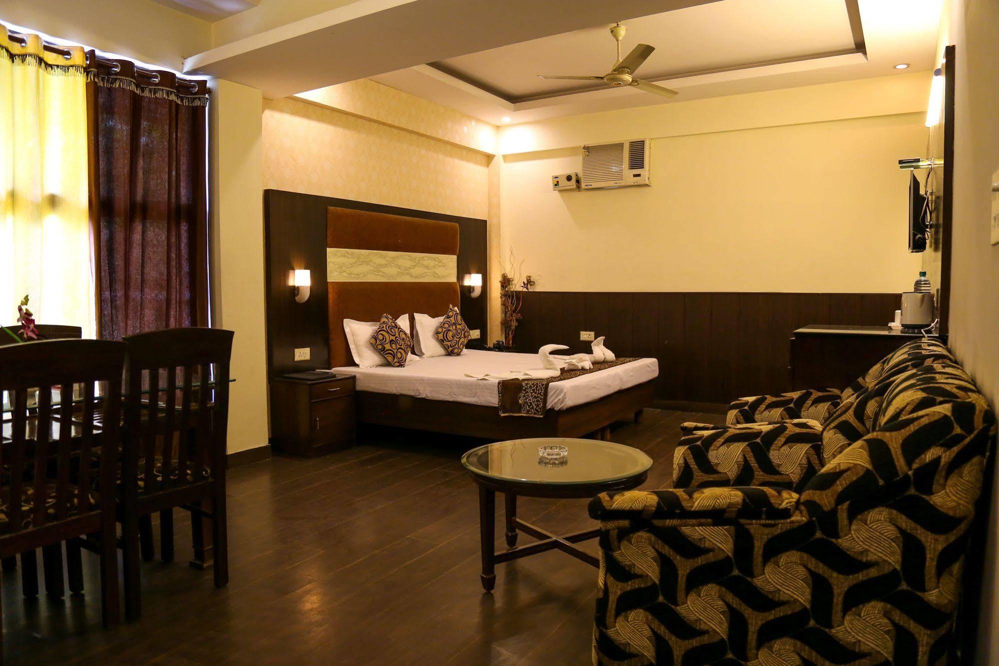 Hotel Grand Legacy Beacon, Dehradun Exterior foto